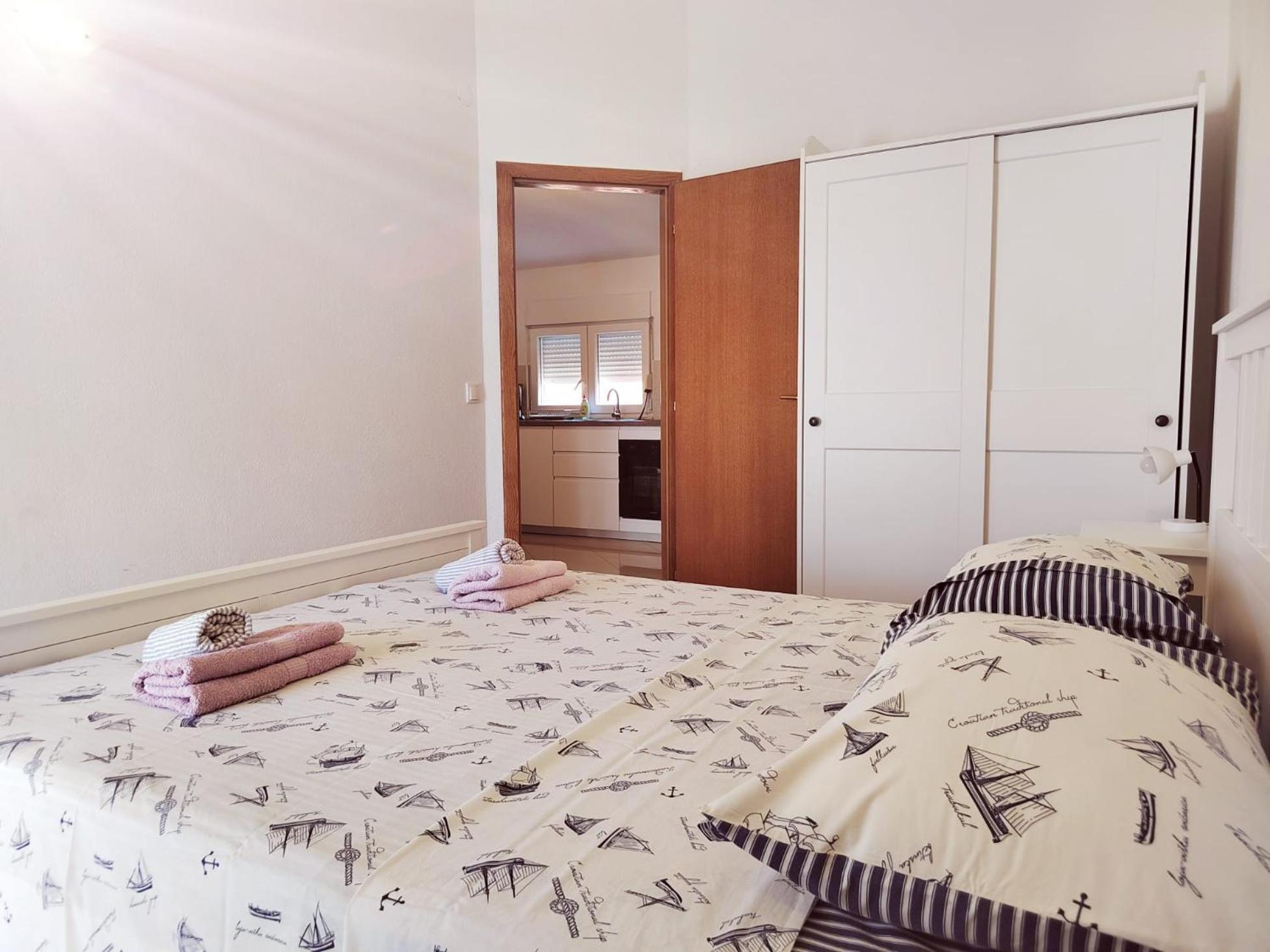 T&T Sea View Apartments Trogir Luaran gambar