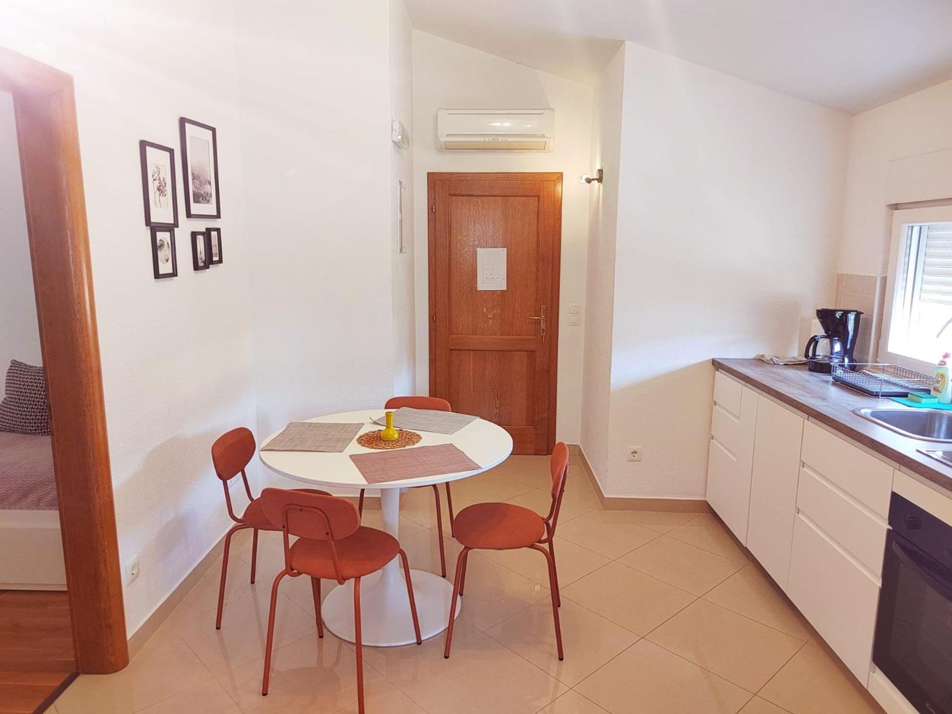 T&T Sea View Apartments Trogir Luaran gambar